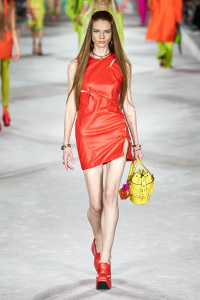 Look 53
